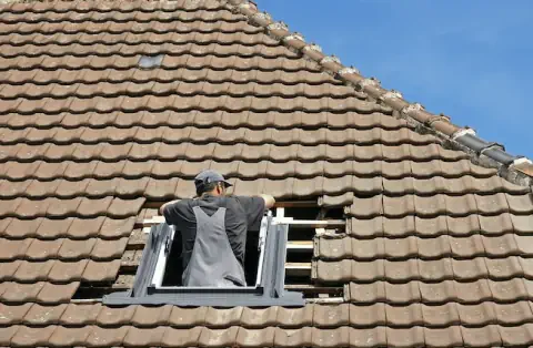 Pose de velux - Sauzé Vaussais